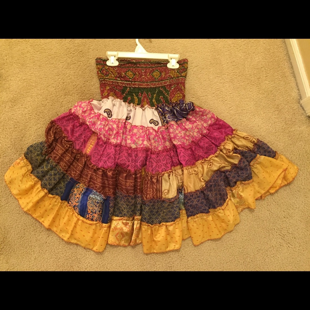 New without tags multi colored strapless shirt
